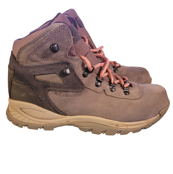 Columbia women's hiking boots size 9.5 - Picture 3 of 5